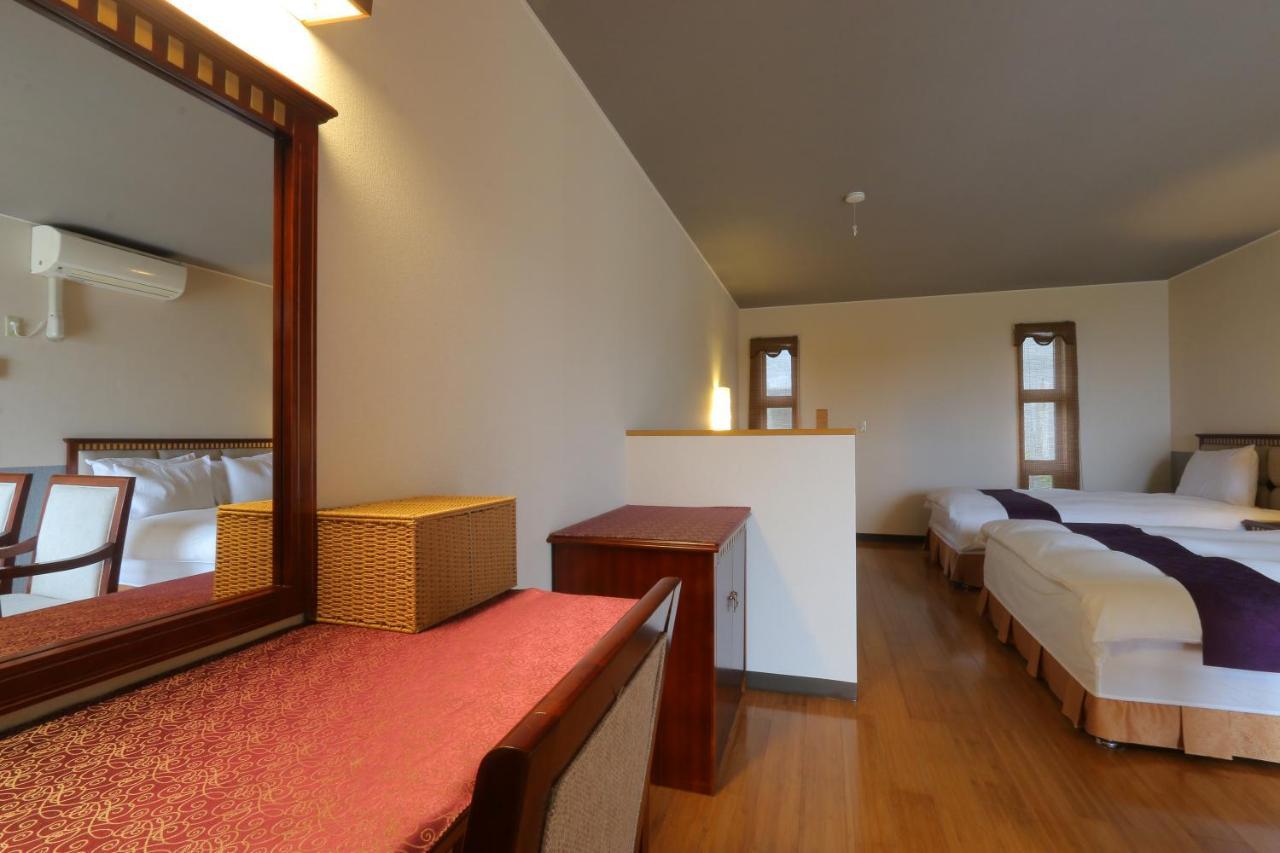 Villa Motobu Hills Exterior photo